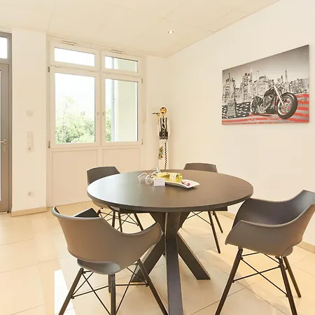 アパート Time Out *