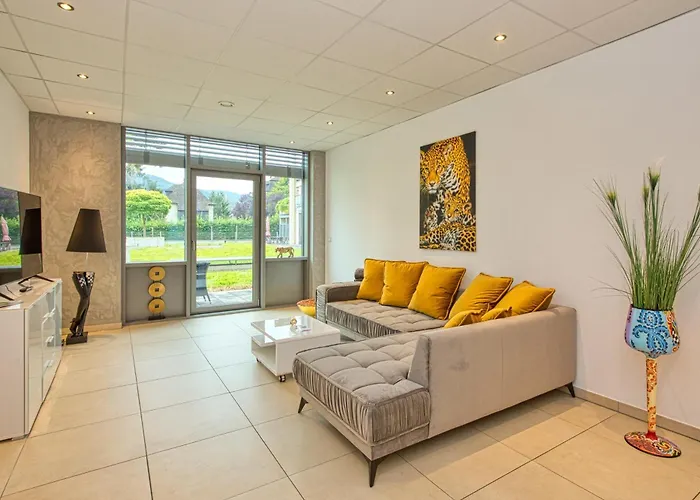 Apartment Time Out *